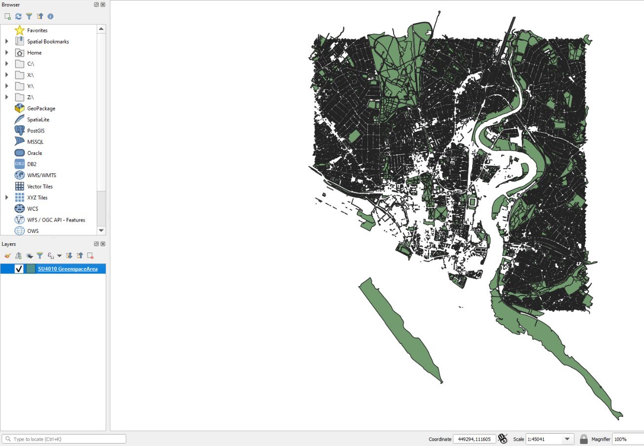 QGIS window, showing GML data displayed in map frame, un-styled.